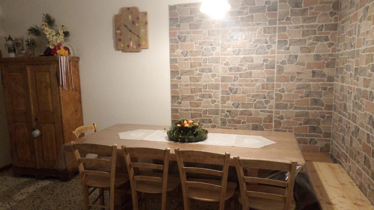 Da Valentina Apartment Castelfondo Luaran gambar
